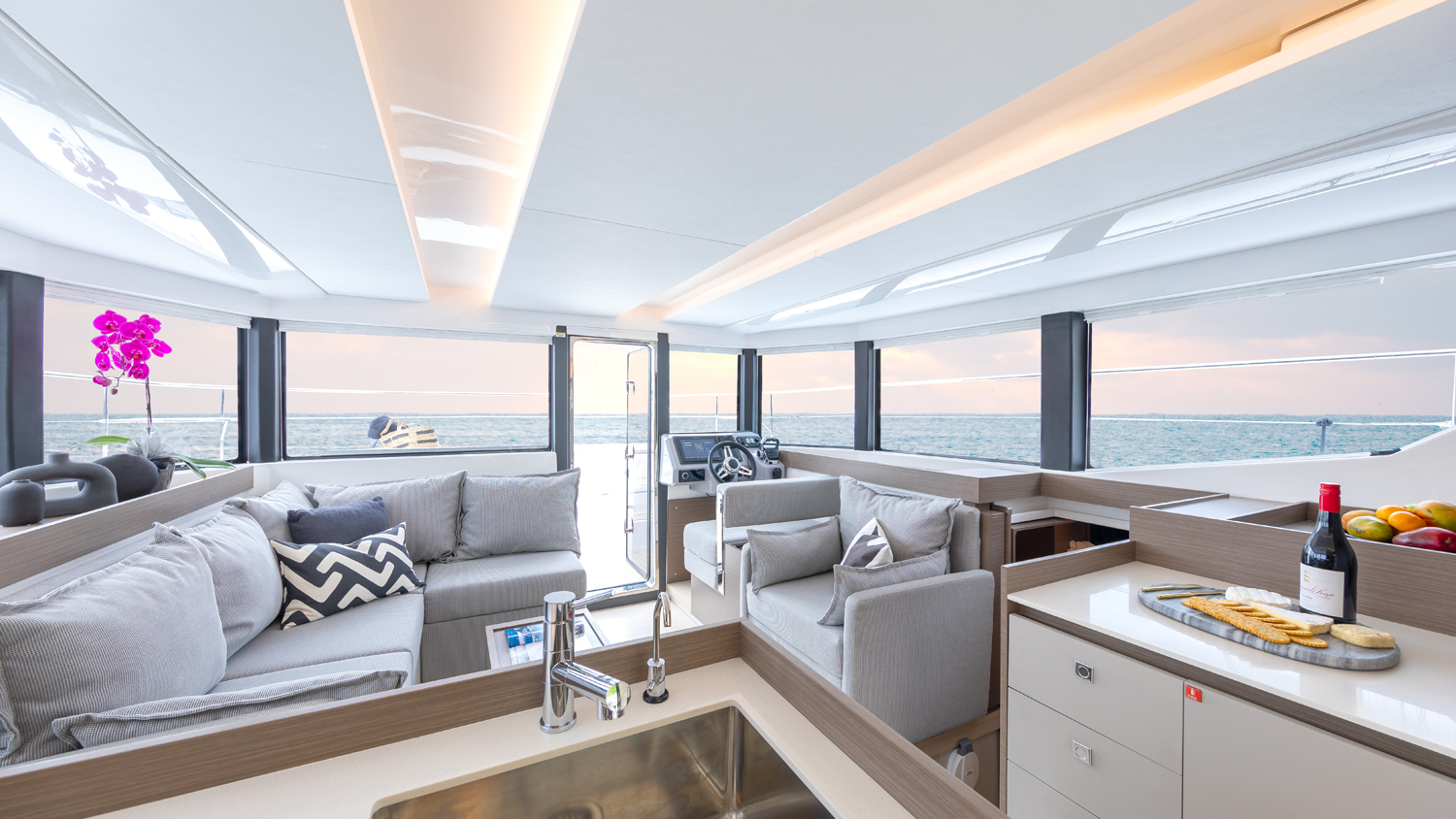 L40PC Interior-4007